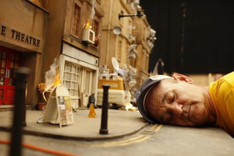 A fantasztikus Róka úr – Bill Murray pihenteti fejét a film egyik helyszínén
