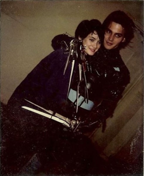 Ollókezű Edward – Johnny Depp és Winona Ryder pózolnak